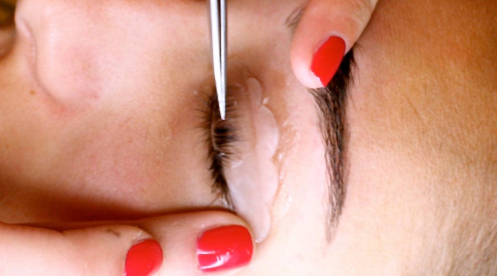 Ongles et cils sublimés - Nos asctuces